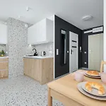 Bronowicka Cosy By Bookinghost Apartamento