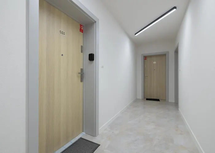 Bronowicka Cosy By Bookinghost